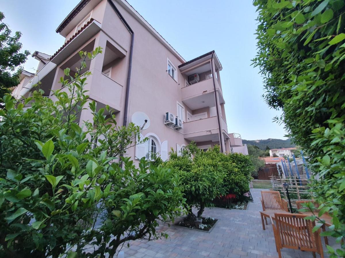 Apartments Leon 2 Banjol Ngoại thất bức ảnh
